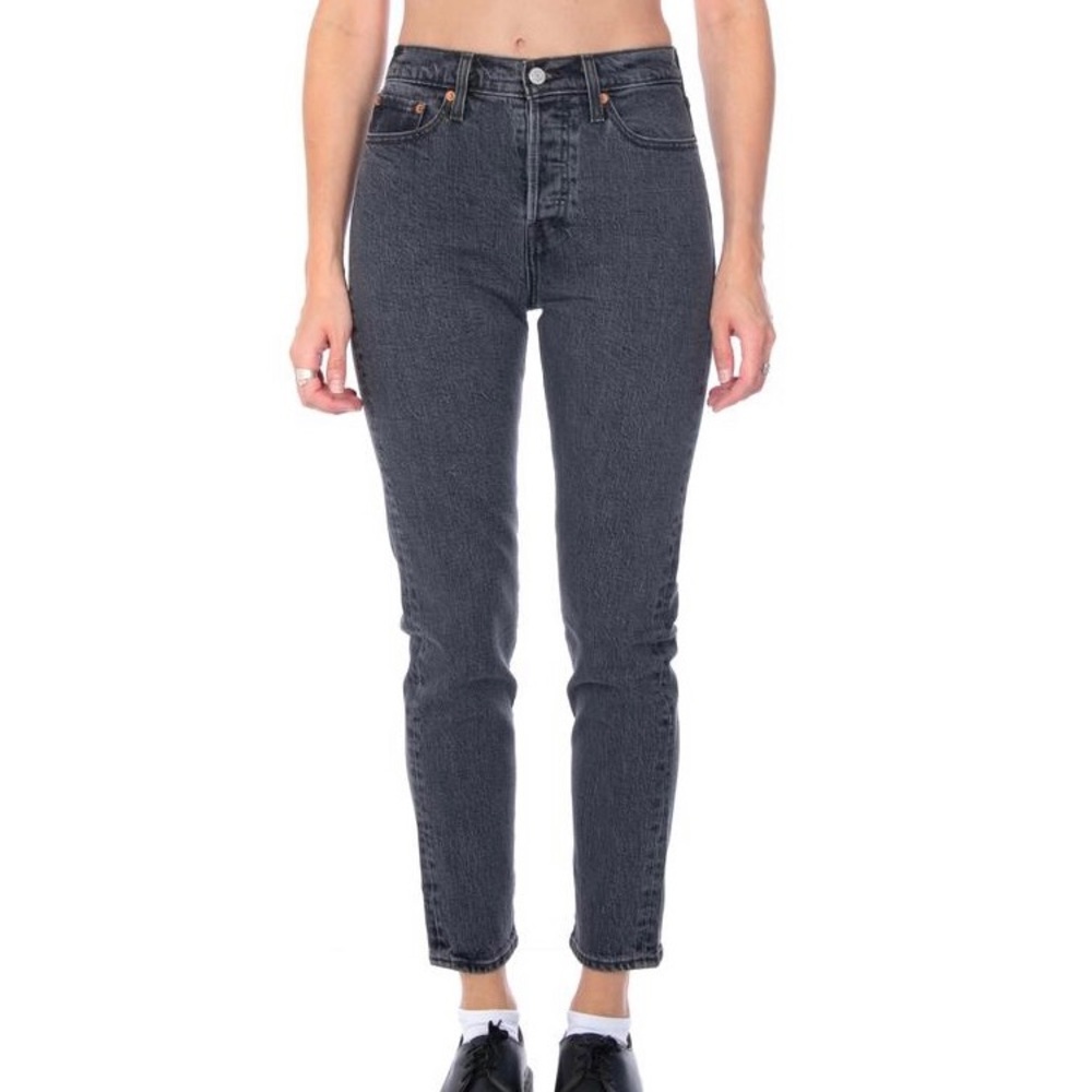 Levi wedgie jeans